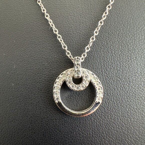 Swarovski Signed Crystal Silver Tone Double Ring Circle Pendant Necklace - Picture 1 of 5